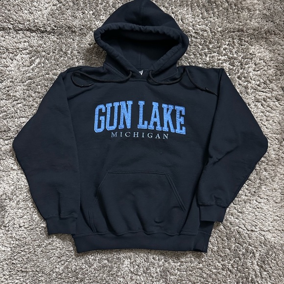 2000s Gun Lake Michigan Hoodie - Picture 2 of 3